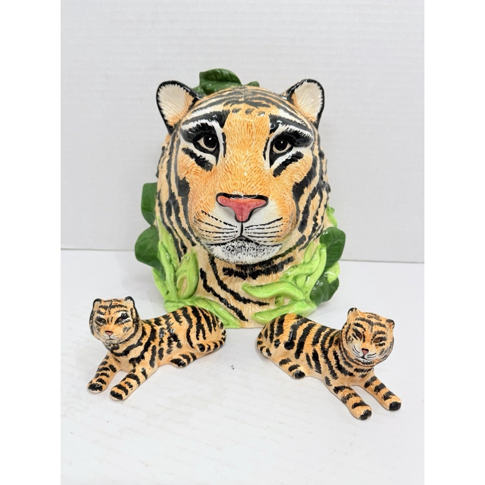 Rare! 1998 Tone World Tiger Cookie Jar w/ Matching Salt Pepper Shakers 3 Pc Set
